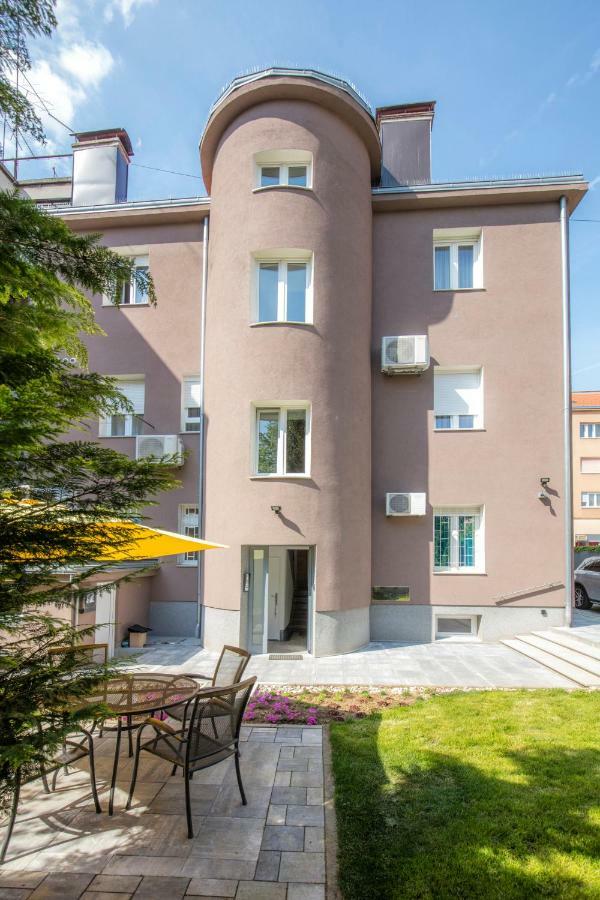 Apartments N10 Zagreb Exteriör bild